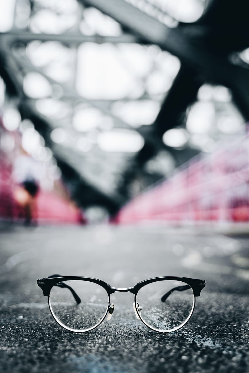 MANS GLASSES