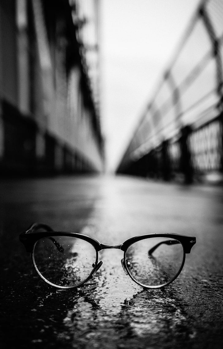 EYEGLASSES